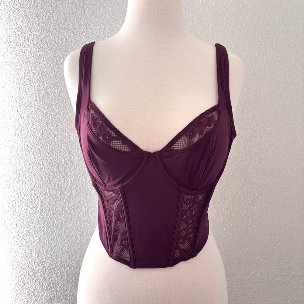 Hollister Gilly Hicks Elegant Lace-Trimmed Corset Top - Purple Plum Large